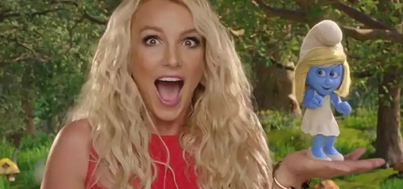 Sony promotes "Smurfs 2" in Britney Spears music video